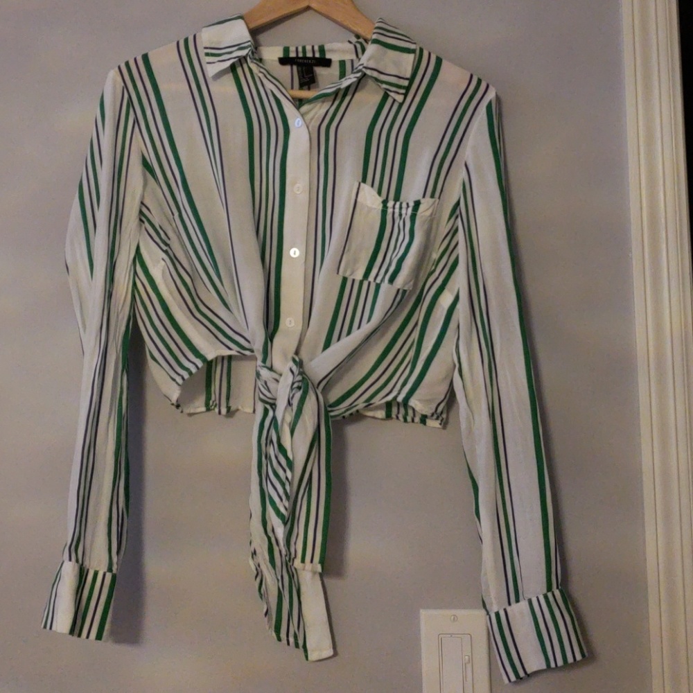 Forever 21 crop blouse